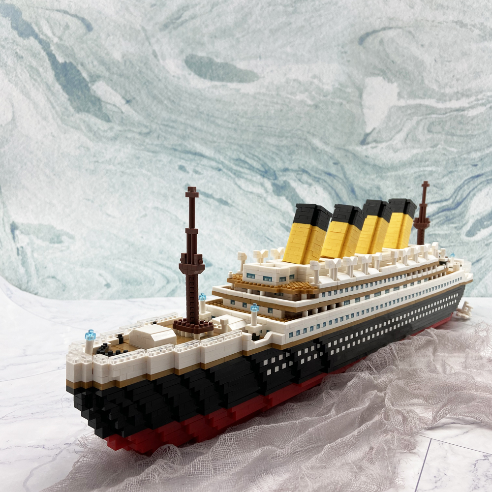 Exquisite Titanic Micro Mini B - đánh giá và giá Science Olympiad
